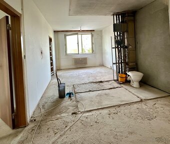 2-izbový byt s lodžiou, ul. Mládeže, PP,začatá rekonštrukcia - 18