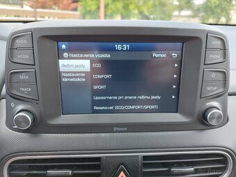 Hyundai Kona Electric 100, servisná kniha, záruka - 18