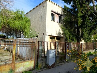 Na predaj rodinný dom v Lučenci v blízkosti parku a gymnázia - 18