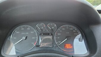 Peugeot 308 1.4 - 18