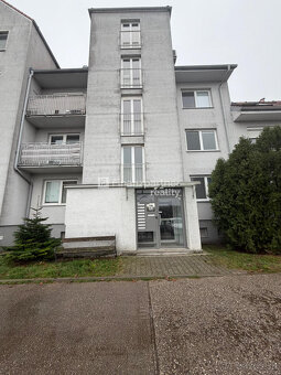 Zariadený 2-izbový byt Modra 50m², Garáž v cene bytu - 18