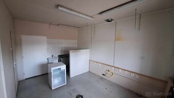 PREDAJ - Kompletne prerobený 3 izbový prízemný rodinný dom - 18