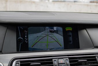 BMW Rad 7 750i 4.4 V8 - 18