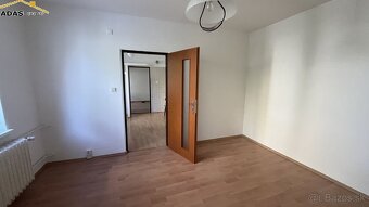 Ponúkame 3- izbový byt na sídlisku Západ. - 18