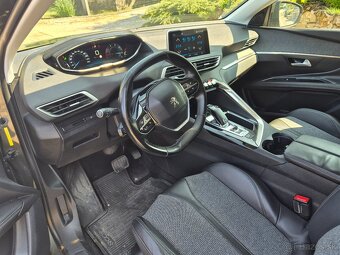 Peugeot 3008 1.6hdi AT. 2017 - 18