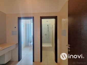 Obchodné priestory v centre moderného bývania R11 - 18