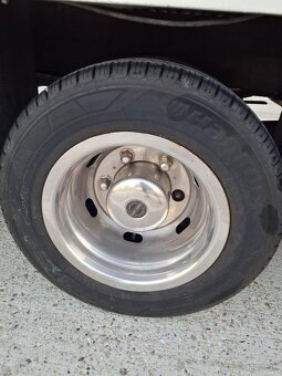 Predam Mercedes-Benz odťahove vozidlo - 18