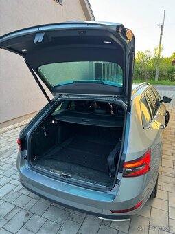 ŠKODA SUPERB COMBI 1,4 iV, SPORTLINE, 101 778 KM,5/2020 - 18