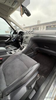 NEPOJAZDNÝ Ford Galaxy 2.0 TDCI 130 kw - 140 HP - 18