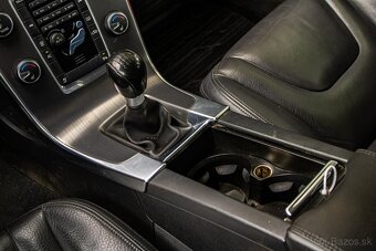Volvo V60 D5 2.4 205PS - 18