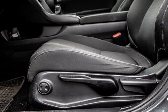 Honda Civic 1.0 DOHC VTEC Turbo Elegance - 18