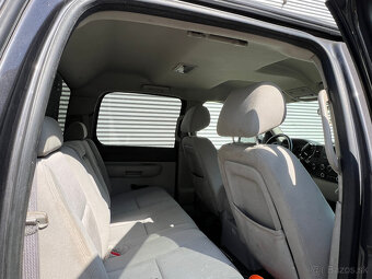 Chevrolet Silverado 5.3 V8, 4x4, LPG, 97 500 km, tažné 3.5t - 18