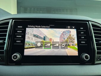 Škoda Karoq 1.5 TSI ACT Sportline DSG 110KW - 18