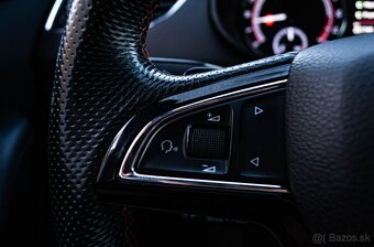 Škoda Octavia Combi 2.0 TDI RS DSG 4x4 - 18