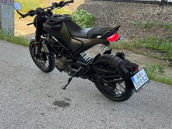 Husqvarna Svartpilen 125 2023, krasny stav - 18