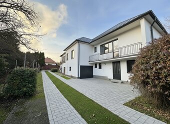 Priestranný podpivničený rodinný dom v Zlatých Moravciach – - 18