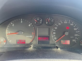 AUDI A6 C5 1.9TDI 81KW M5 - 18