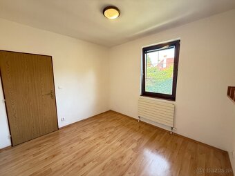 REZERVOVANÉ - Bungalov s veľkým pozemkom 1103m² Rudina - 18