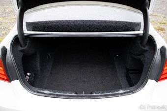 BMW Rad 3 330d A/T F30 - 18