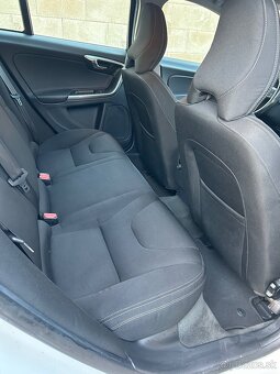 Volvo V60 D4 2.0D 133kw - 18