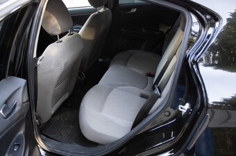 Alfa Romeo Giulietta (2015) - 18