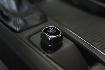 Volvo XC60 D4 Momentum AWD A/T - 18