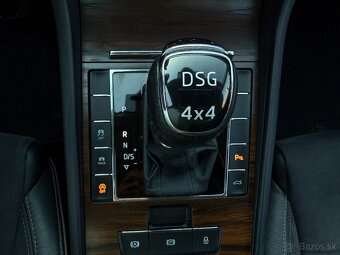 Škoda Superb Combi 2.0 TDI SCR Scout 4x4 dsg,140KW,A7..Kup.v - 18