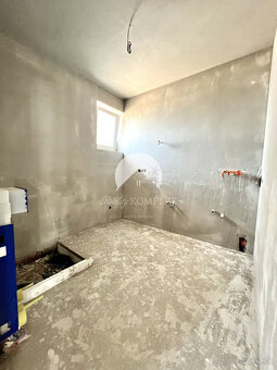 Reality KOMPLEX s.r.o. ponúka na PREDAJ 3 izbový dvojdom-NOV - 18