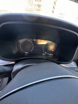 Volvo V60 2.0 4×4, rok 2020 – plná výbava - 18
