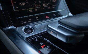 Audi e-tron 50 Quattro Advanced - 18