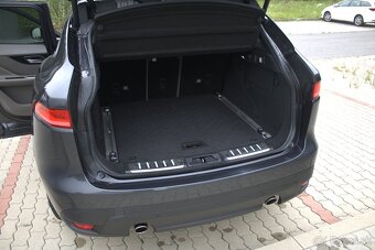 Jaguar F-Pace 2.0D 240k R-Sport AWD AT8 Odpočet DPH - 18