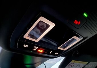 Škoda Octavia Combi vRS TDI 4x4
- 18