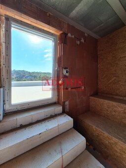 Predáme 4-izb.tehlový dom 192m2,garáž Nižná Hutka,3x kúpelňa - 18
