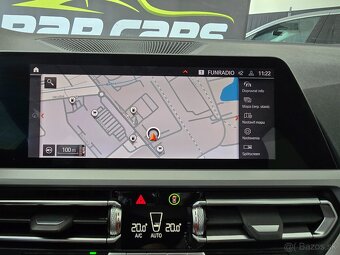 BMW Rad 3 Touring 318d mHEV A/T - 18