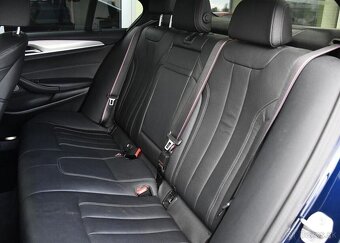 BMW Řada 5 530e PHEV M-SPORT xD HUD 1M ČR 215 kw - 18