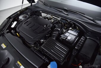 Superb Combi 2.0 TDI Style DSG, LED, Ťažné, Kamera - 18