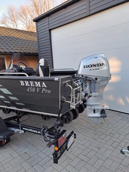 MOTOROVÝ ČLN BREMA 450 V PRO.AKCIA - 18