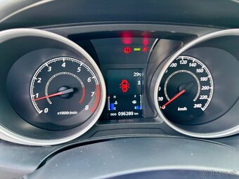 Mitsubishi ASX 1.6 MIVEC Inform BENZÍN - 18