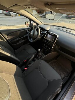 Renault Clio - 18