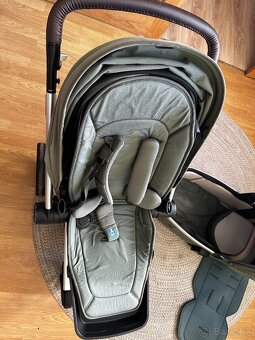 Joolz Hub+ (športový kočík + vanička+ britax romer vajíčko) - 18