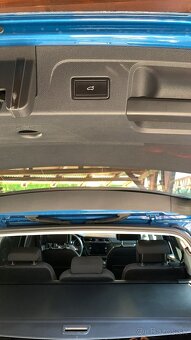 Predám VW Touran 2,0 TDi, automat - 18
