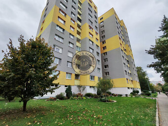 Na predaj 3 izbový byt Bratislava-Petržalka-Hrobákova ul. - 18
