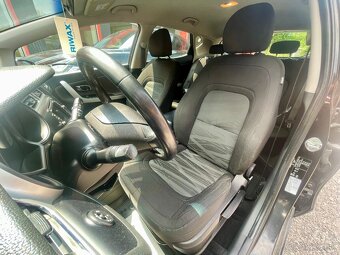 Kia Ceed 1,6 CRDi GOLD - 18