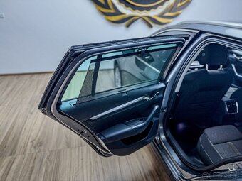 Škoda Octavia Combi 2.0 TDI Scout 4x4 DSG - 18