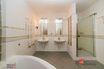 Ideálne rodinné bývanie v srdci Bratislavy - Zámocká ulica - 18