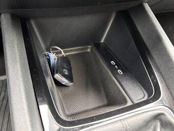 Škoda Octavia IV Combi 2.0 TDI M6 SCR Ambition - 18