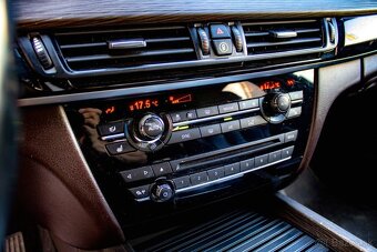 BMW X5 M50d A/T - 18