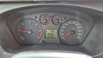 Ford Transit 2.2 TDCi,  6 miestny, 2012 - 18