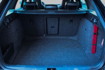 Škoda Octavia Combi 2.0 TDI RS DSG - 18