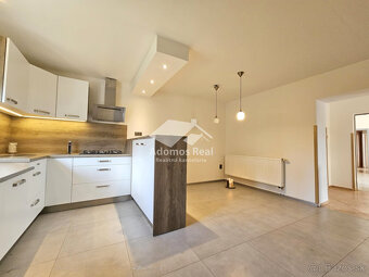 6-IZBOVÝ RODINNÝ DOM KOŠICE - OKOLIE / VALALIKY - 18